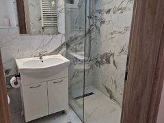 Oltenitei, inchiriez apartament 2 camere proaspat zugravit, mobila noua, centrala